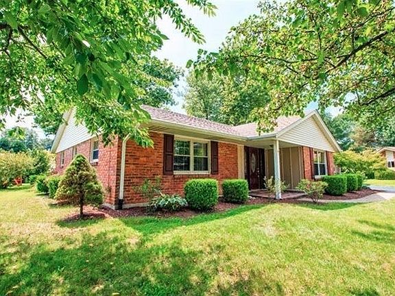 2nd image of 2304 Fairhill Ln