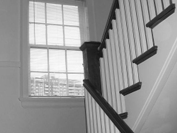 2nd image of 410 Botetourt St APT 5