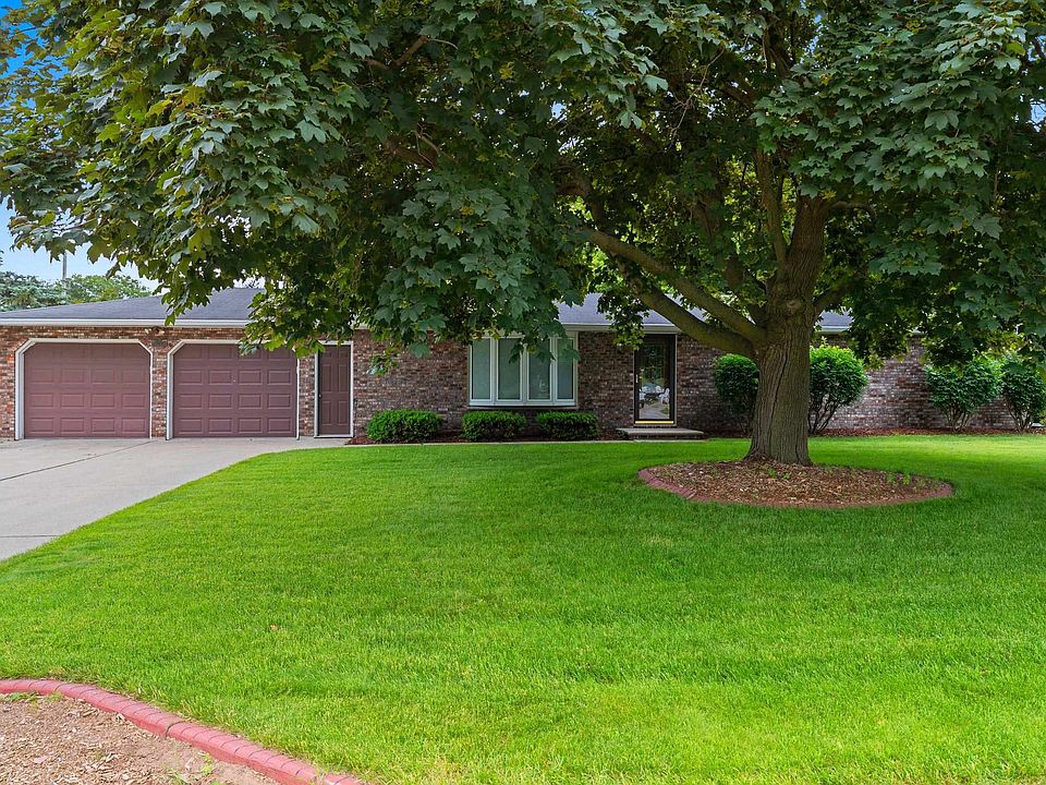 1st image of 2536 Delwood Dr