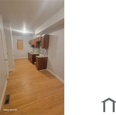 2nd image of 707 N Rose St