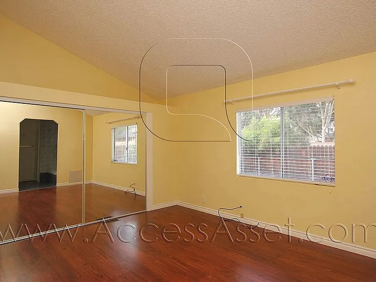 16364 Stevens Ave — Photo 15