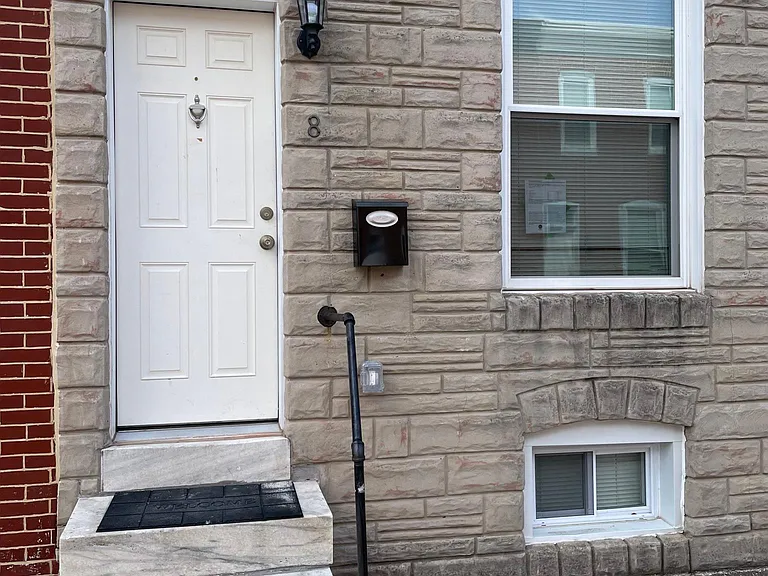 8 S Curley St — Photo 2