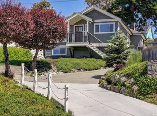 354 Gorge Rd W, Saanich, BC V9A 1M8