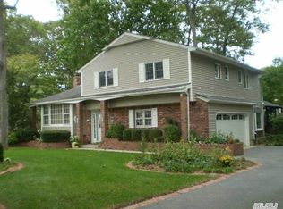 130 Gail Ct, East Northport, NY 11731