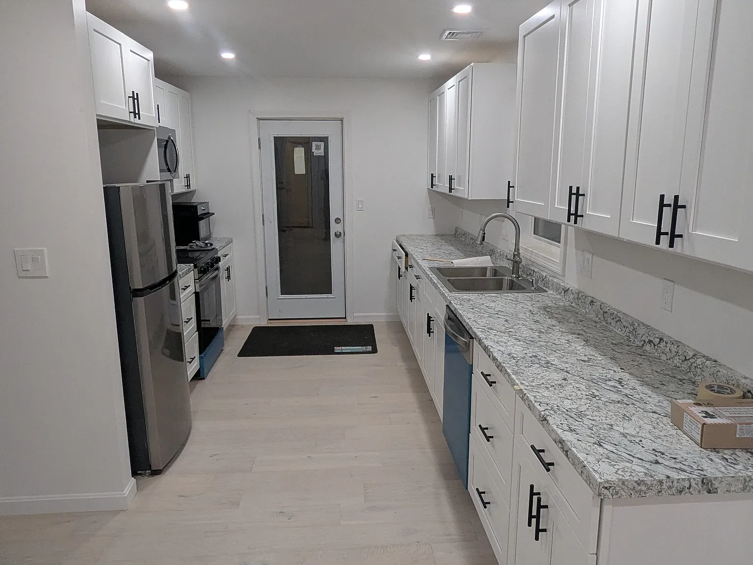 2 bed, 1250 sqft, $3,100 — Photo 4
