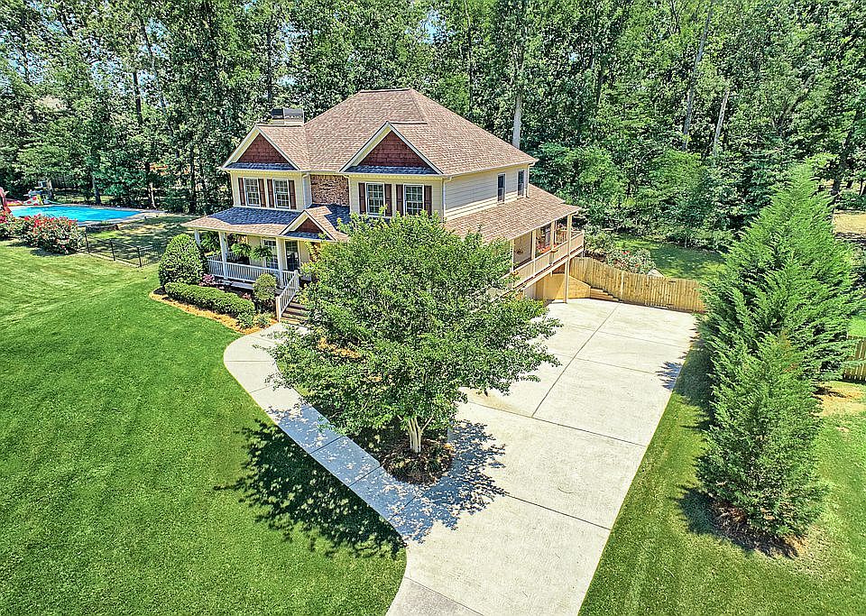 1st image of 12 River Birch Dr