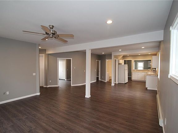 4th image of 6 Jackson St