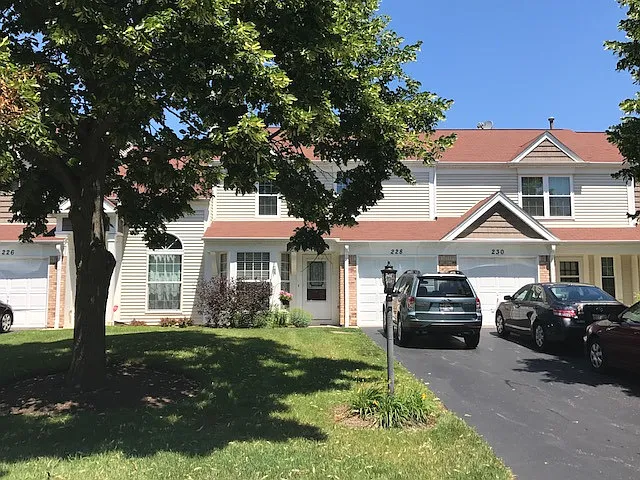 228 E Shag Bark Ln photo 1
