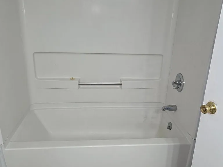 4202 Coventry Rd — Photo 5