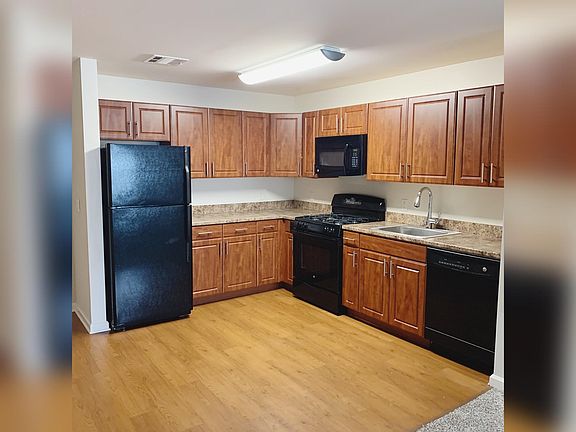 2nd image of 104 Front St #703