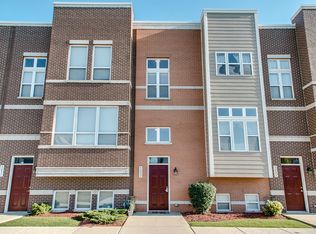 5233 W Galewood Ave, Chicago, IL 60639