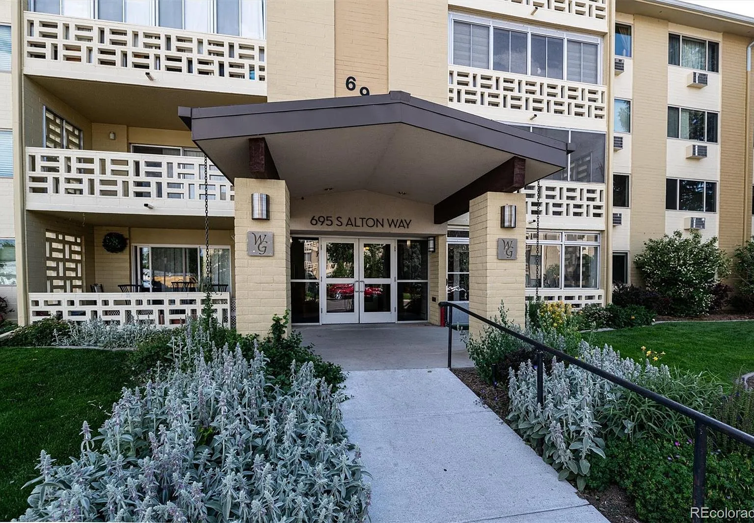 2 bed, 2.0 bath, 1200 sqft, $1,850 — Photo 1