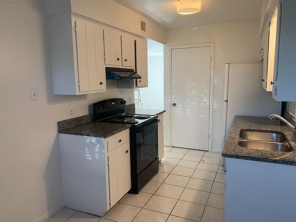 3rd image of 4301 Acushnet Dr #C