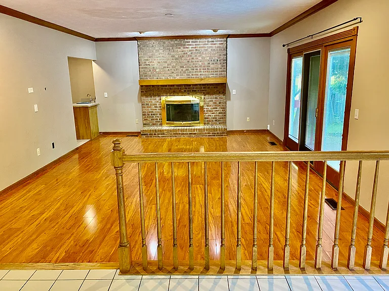 16477 Forestwood Dr — Photo 6
