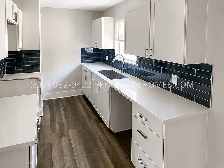 5606 Maywood Dr — Photo 6