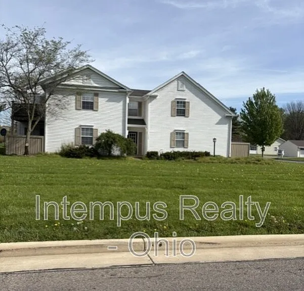 7464 Huntington Dr #1 — Photo 1