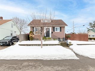 214 Grand Ave, Pawtucket, RI 02861