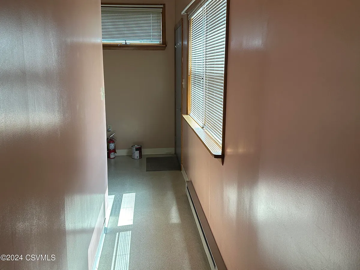 Building Photo - 306 S State St #1