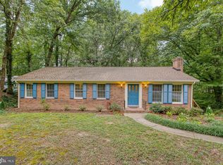 220 Braehead Dr, Fredericksburg, VA 22401