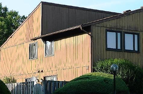 2nd image of 550 Glen Ct
