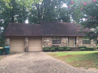 7901 Parkwood Dr, Little Rock, AR 72204