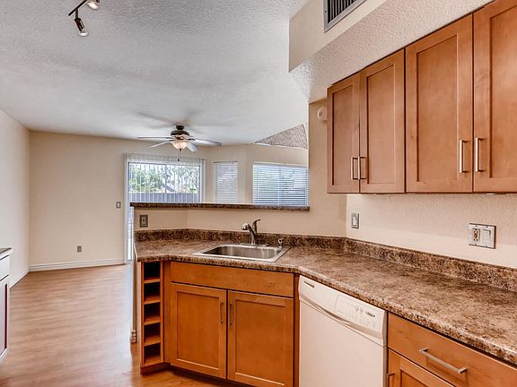 Kitchen nice cabinets and countertops