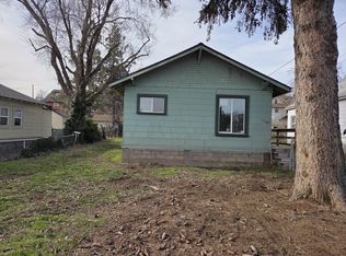 718 N 10th St, Klamath Falls, OR 97601