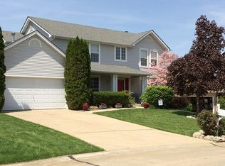 230 Old Stone Ct, O'Fallon, MO