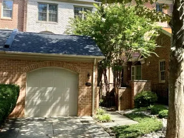 4027 Mansion Dr NW, Washington, DC 20007