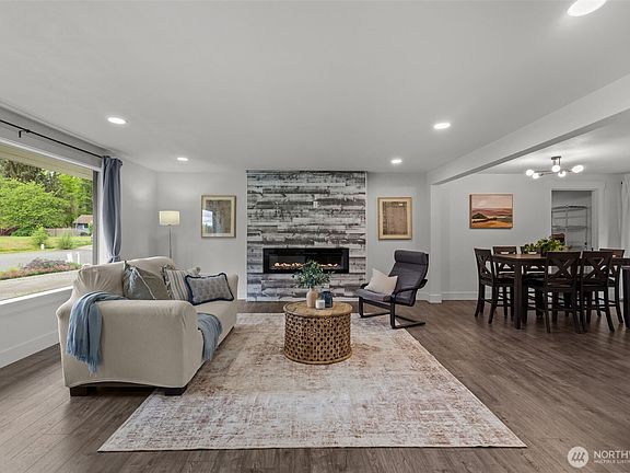 3rd image of 14912 SE 270th Place