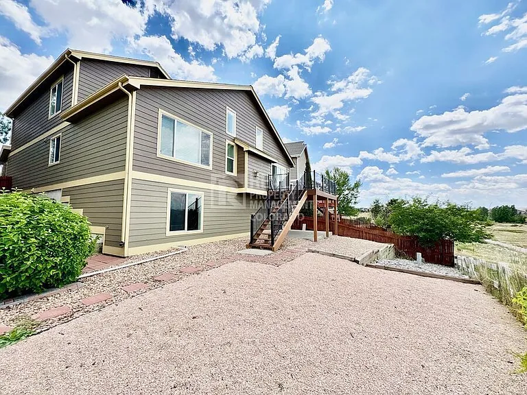 8407 Dove Ridge Way — Photo 33