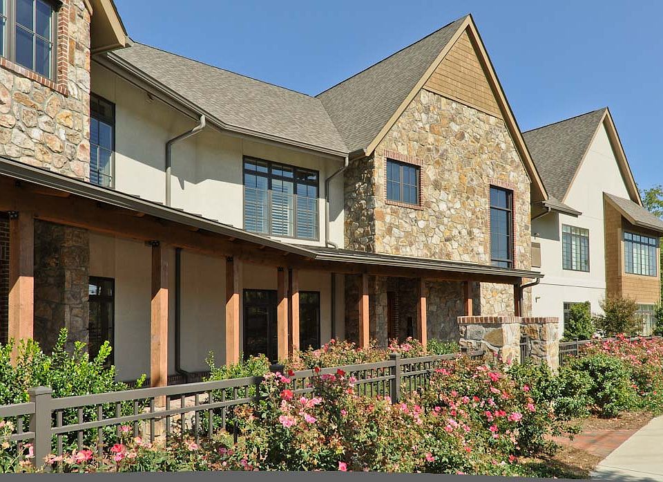 Luxury Condo in Homewood