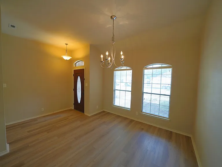 15805 Fair Ln — Photo 11