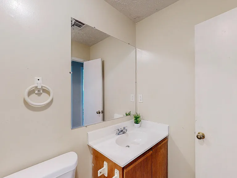 Carriage Ct — Photo 5