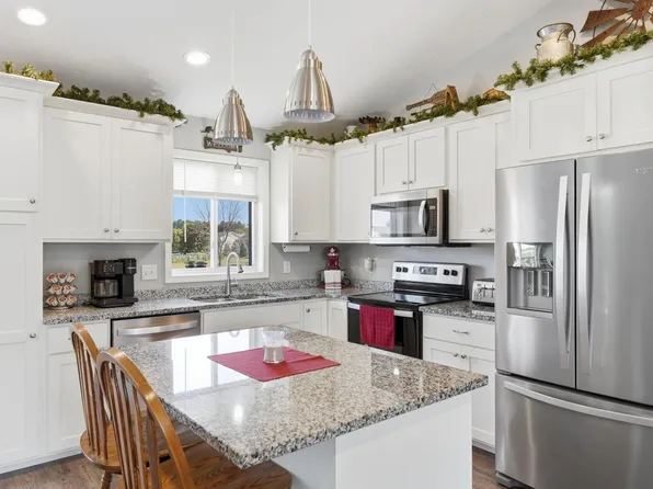 1381 Pheasant Run, New Richmond, WI 54017