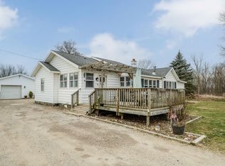 18514 Pardee Rd, Galien, MI 49113