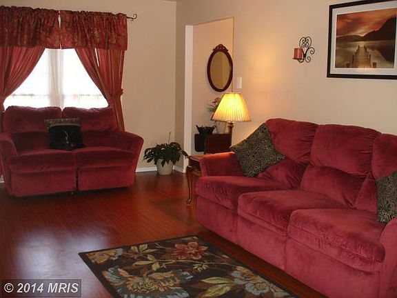 3rd image of 12830 Tumbling Brook Ln