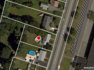 57 Farm St, Wakefield, MA 01880