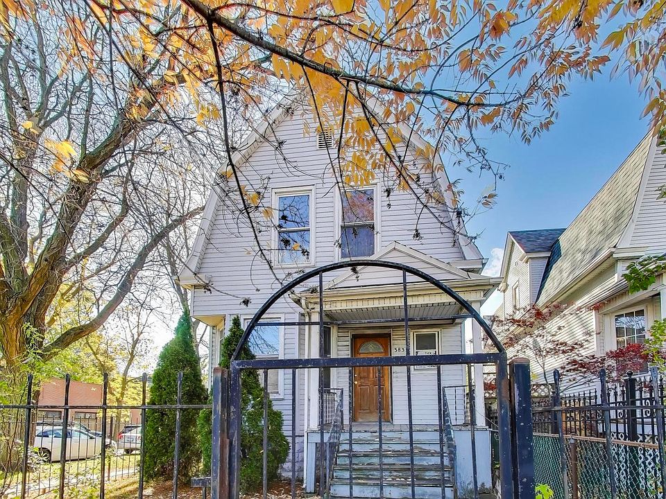 1st image of 3835 W Montrose Ave