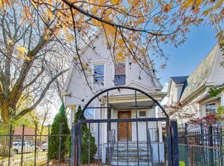 3835 W Montrose Ave, Chicago, IL