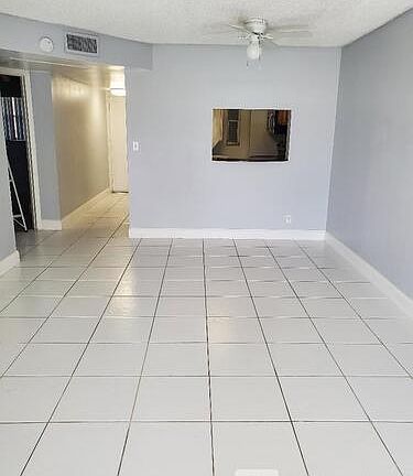 3rd image of 8000 Fairview Dr #22-106