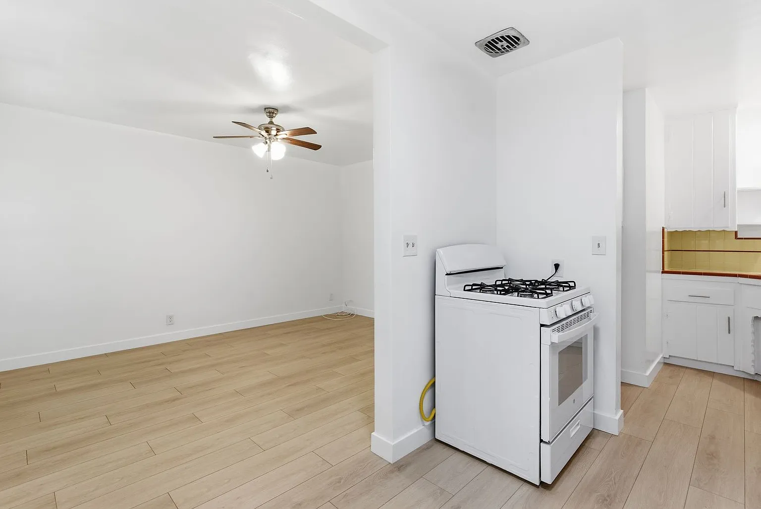 7249 Alabama Avenue — Photo 3