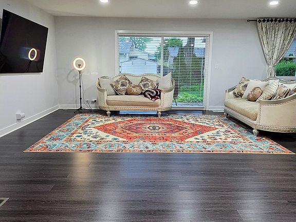 5th image of 72 Braemar Dr