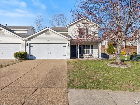 311 Columbia Dr, Wentzville, MO 63385