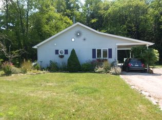 8555 Crossingville Rd, Edinboro, PA 16412
