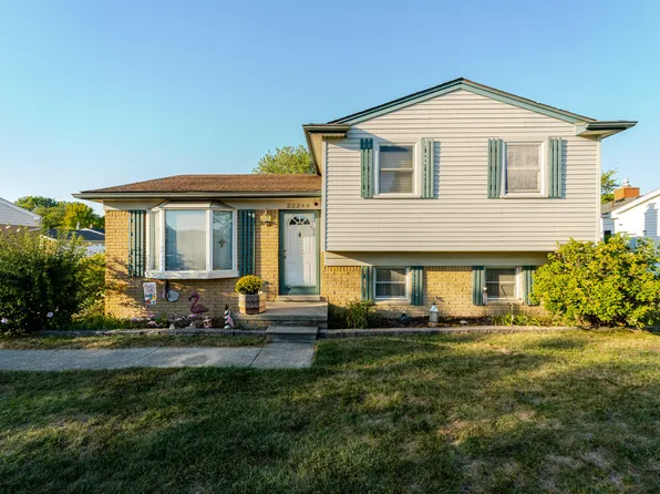 22244 Birch St, Woodhaven, MI 48183