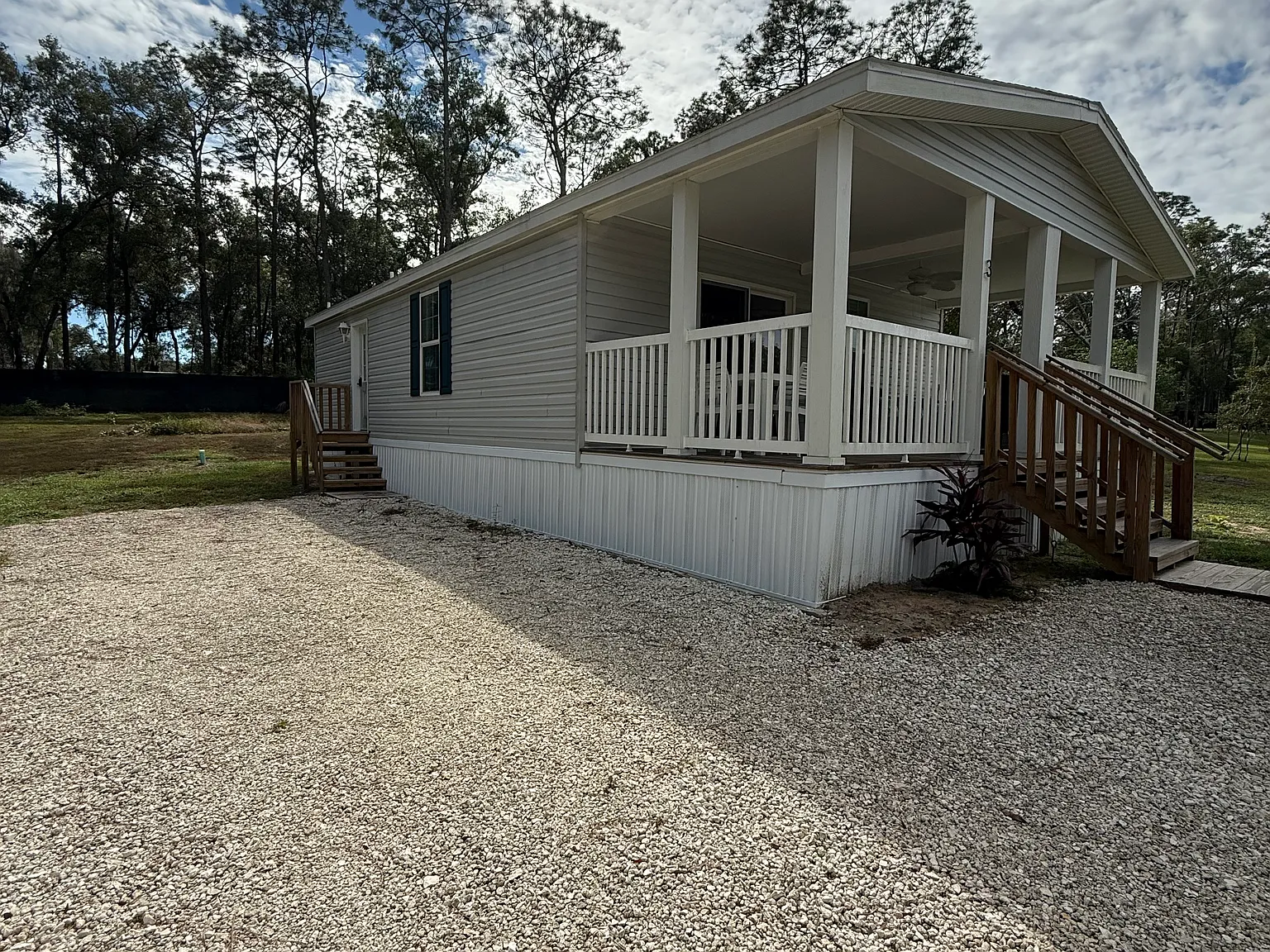 2 bed, 900 sqft, $1,800 — Photo 2