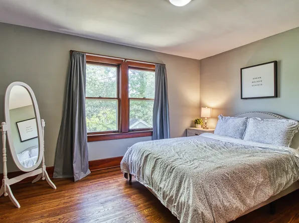 237 W Girard Blvd, Buffalo, NY 14217