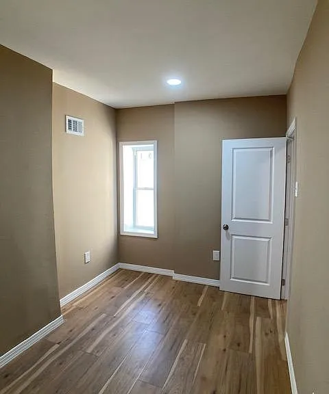 4523 Parrish St — Photo 9