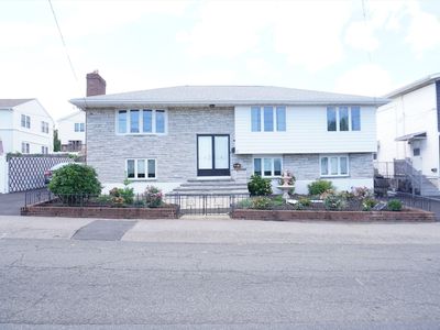 92 Newman St, Revere, MA, 02151